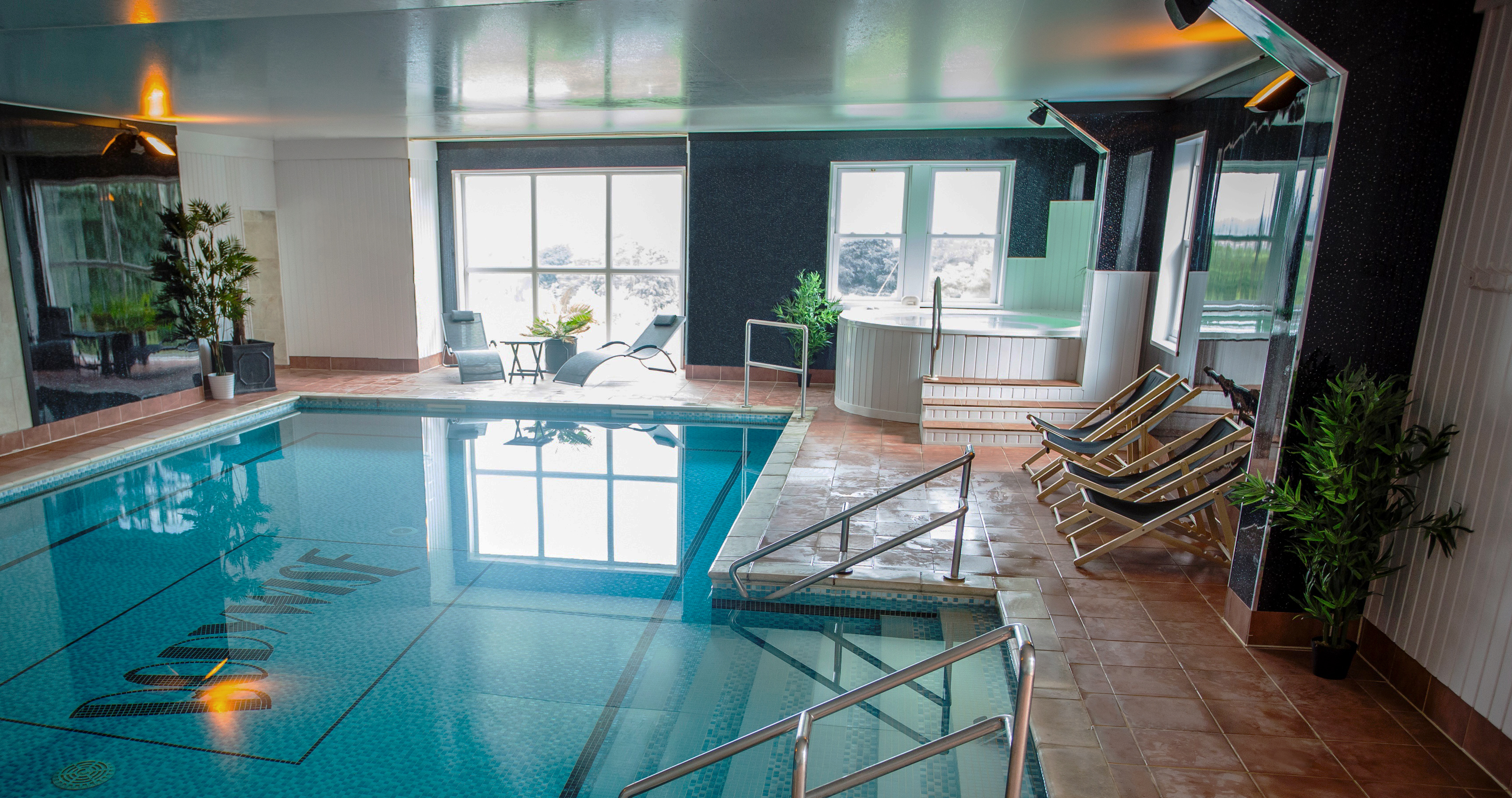 Get Muddy Spa Morning For Two, The Cleve Hotel And Spa
